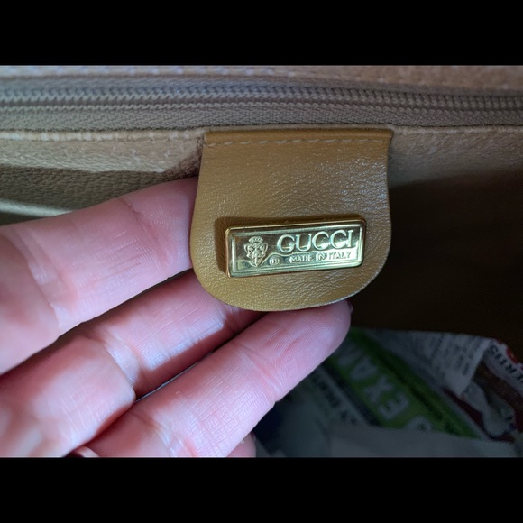 Authentic Gucci Vintage 👜👑 - Picture 7 of 8